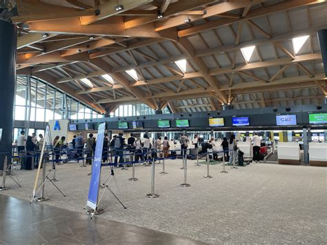 clark to singapore flight|4 Filipino 'human trafficking victims' intercepted at .